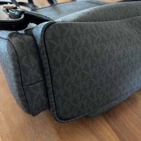 MICHAEL KORS Abbey LG Cargo Backpack in Black - Picture 11 of 11